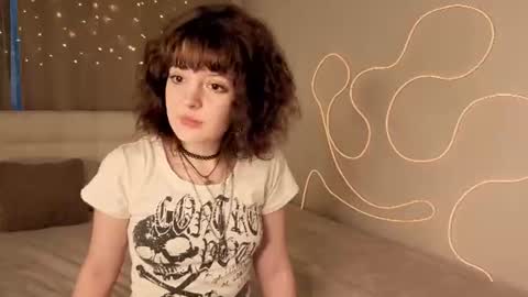 Mona online show from 06/22/26, 07:00