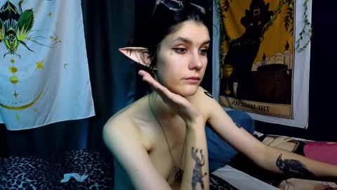 Hyeon Jin online show from 01/18/25, 03:42