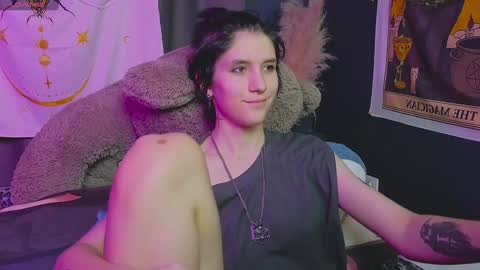 Hyeon Jin online show from 01/22/25, 04:23