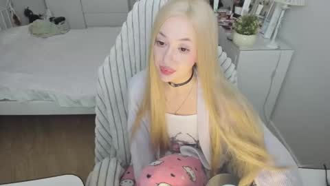 Snapshot of hyorinmaruu chatting on 11/06/25, 10:49 maru online show from 11/06/25, 10:49