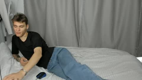 Snapshot of hyper_muse chatting on 03/30/26, 12:06 hyper_muse online show from 03/30/26, 12:06