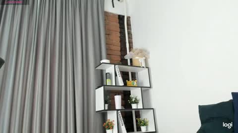 Snapshot of hyper_muse chatting on 04/12/26, 12:43 hyper_muse online show from 04/12/26, 12:43