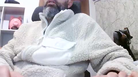 Hyperpau online show from 12/14/25, 06:52