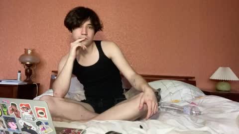 Snapshot of hypomania2 chatting on 01/26/25, 01:04 hypomania online show from 01/26/25, 01:04