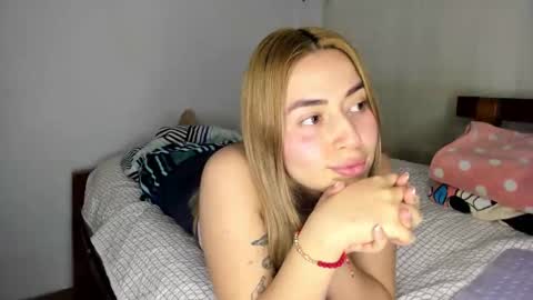 Hyun Joo online show from 10/08/25, 07:33