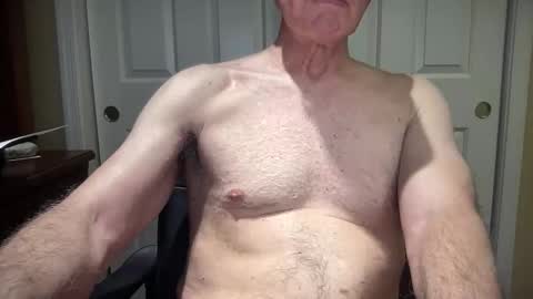 Snapshot of i8bgcq chatting on 11/06/25, 03:57 The Talented Mr. DILFy online show from 11/06/25, 03:57