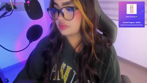 Snapshot of i_am_ari chatting on 05/12/26, 01:36 Ari online show from 05/12/26, 01:36