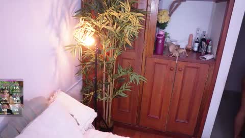 Lucy online show from 12/21/25, 10:44