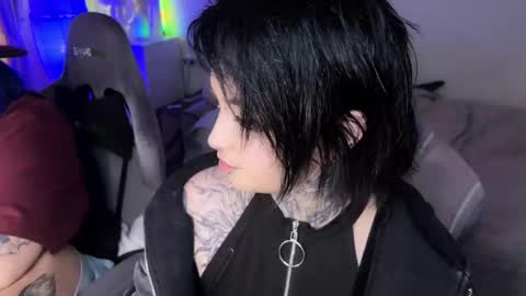 Snapshot of i_died_again chatting on 01/18/25, 05:26 Asya online show from 01/18/25, 05:26