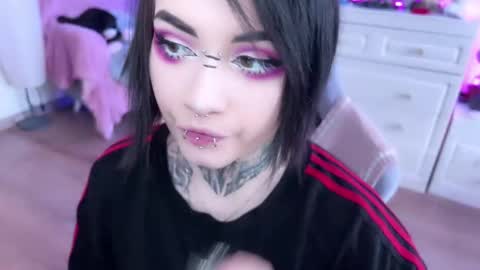 Snapshot of i_died_again chatting on 03/01/25, 10:45 Asya online show from 03/01/25, 10:45