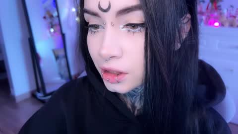 Asya  online show from 11/28/25, 09:56