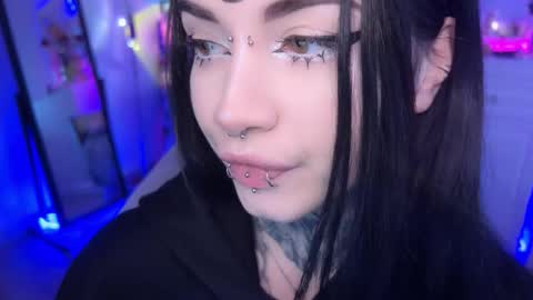 Snapshot of i_died_again chatting on 11/30/25, 10:30 Asya online show from 11/30/25, 10:30