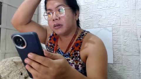 Snapshot of i_drain_u_bitch chatting on 06/24/26, 12:26 jamaeca online show from 06/24/26, 12:26