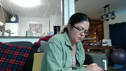 Snapshot of i_fetishize_u chatting on 01/08/25, 07:45 ShortStuff online show from 01/08/25, 07:45