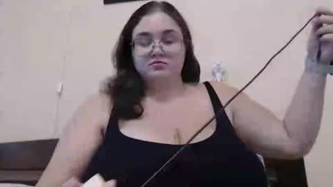 Snapshot of i_fucked_u_yesterday chatting on 10/02/25, 08:32 Dominika online show from 10/02/25, 08:32