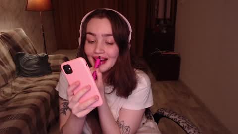 Snapshot of i_love_icecream chatting on 12/06/24, 01:00 elisabeth online show from 12/06/24, 01:00