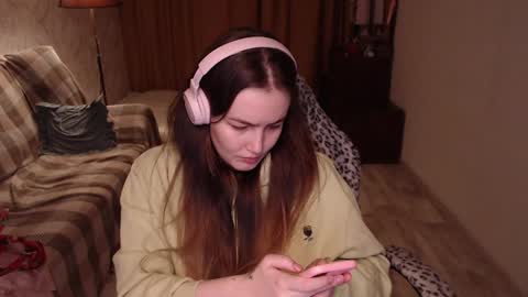 Snapshot of i_love_icecream chatting on 12/07/24, 03:19 elisabeth online show from 12/07/24, 03:19