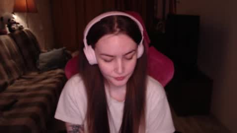 Snapshot of i_love_icecream chatting on 12/26/24, 12:05 elisabeth online show from 12/26/24, 12:05