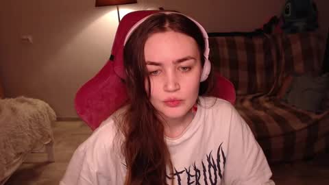 Snapshot of i_love_icecream chatting on 02/01/25, 05:26 elisabeth online show from 02/01/25, 05:26