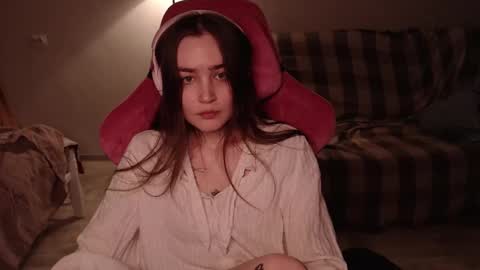 Snapshot of i_love_icecream chatting on 02/27/25, 03:37 elisabeth online show from 02/27/25, 03:37