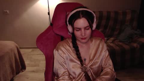 Snapshot of i_love_icecream chatting on 03/11/25, 05:57 elisabeth online show from 03/11/25, 05:57