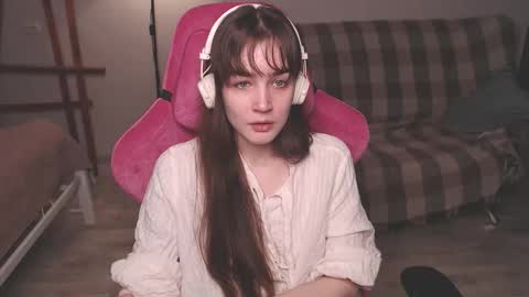 Snapshot of i_love_icecream chatting on 11/05/25, 10:26 elisabeth online show from 11/05/25, 10:26