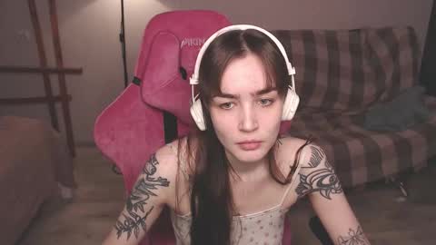 Snapshot of i_love_icecream chatting on 11/13/25, 11:42 elisabeth online show from 11/13/25, 11:42