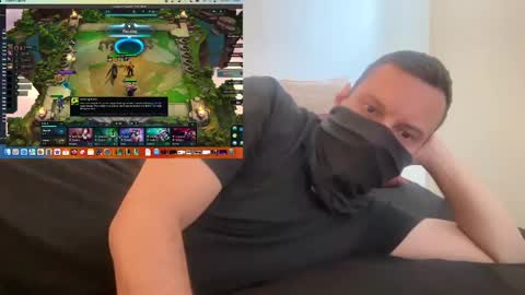 i o ro online show from 12/01/24, 09:48