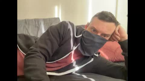 i o ro online show from 12/15/24, 07:10