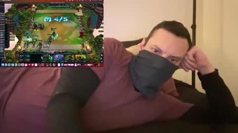 i o ro online show from 12/16/24, 08:09