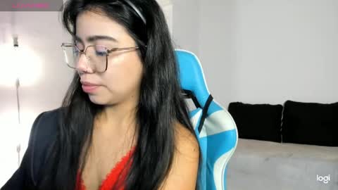 Elizabeth online show from 04/09/26, 10:37