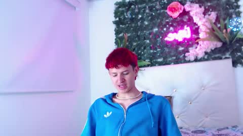 Snapshot of iam_lukas__ chatting on 10/31/25, 04:13 iam_lukas__ online show from 10/31/25, 04:13