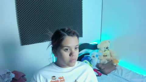 Snapshot of iam_naho chatting on 04/29/26, 09:10 NAHO online show from 04/29/26, 09:10