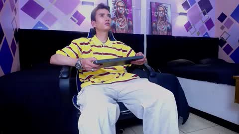 Iam Smith  online show from 02/06/26, 02:49