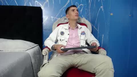 Iam Smith  online show from 02/10/26, 03:32