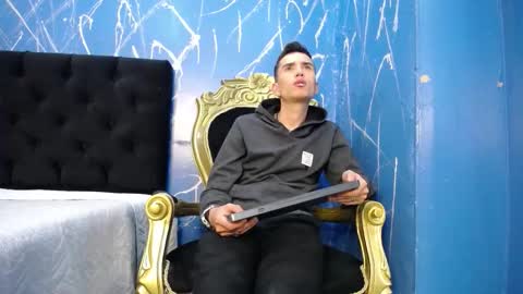 Iam Smith  online show from 02/17/26, 03:47