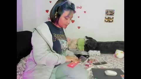 Zoe 3 online show from 02/20/25, 12:41