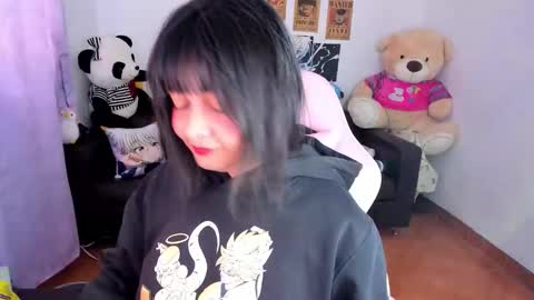 Zoe 3 online show from 11/10/25, 01:21