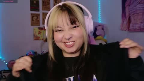 Zoe 3 online show from 05/20/26, 11:44