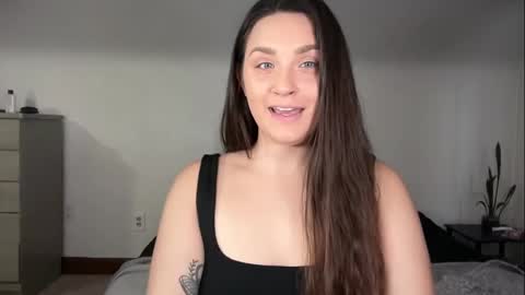 Crystal online show from 02/12/26, 03:51