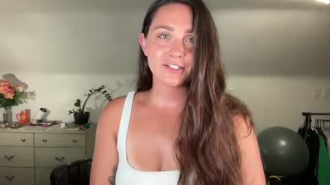 Snapshot of iamcrystalann chatting on 06/30/26, 03:18 Crystal online show from 06/30/26, 03:18