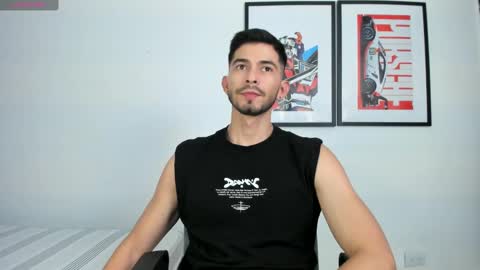  INDEPENDENT MODEL online show from 03/07/25, 11:49