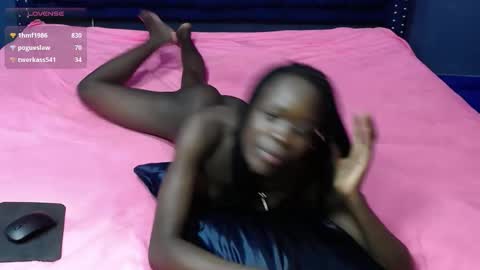 Snapshot of iamgrace chatting on 09/20/25, 03:24 Grace online show from 09/20/25, 03:24