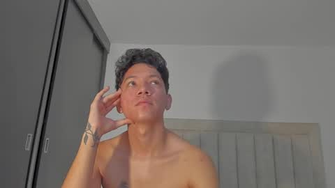Juliiiiian online show from 05/21/26, 11:39