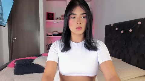 Snapshot of iamjulietaa chatting on 12/16/24, 04:02 online show from 12/16/24, 04:02