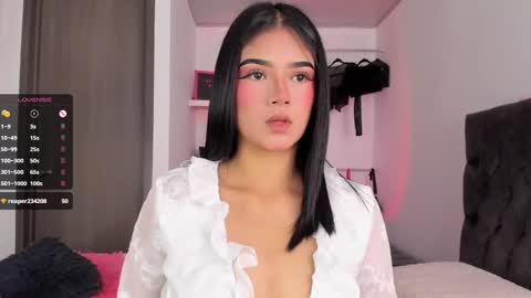 Snapshot of iamjulietaa chatting on 02/05/25, 04:14 online show from 02/05/25, 04:14