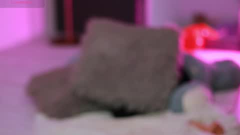 Snapshot of iamlila chatting on 02/15/25, 07:28 Lila online show from 02/15/25, 07:28