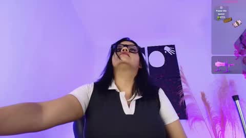 IM LOLA  online show from 10/16/25, 10:11