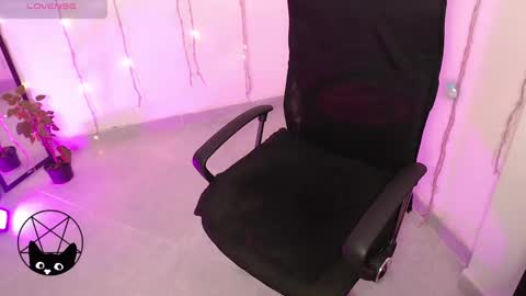 Mari online show from 03/04/25, 03:00