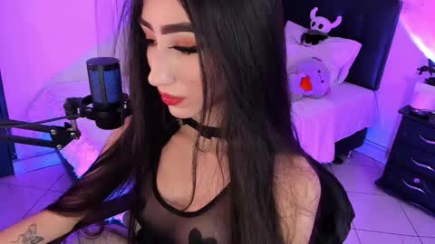 Snapshot of iammelody_ chatting on 10/25/25, 03:14 Mel online show from 10/25/25, 03:14